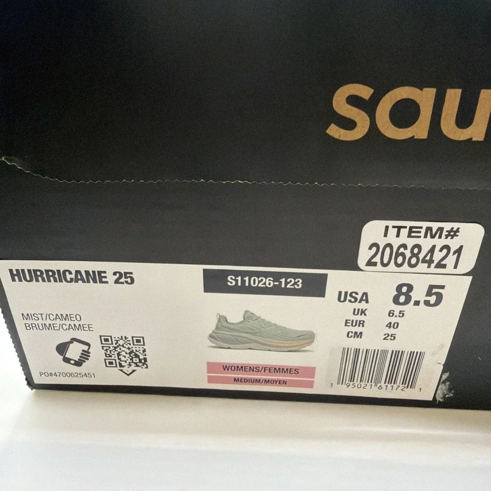 Saucony Womens Hurricane 25 Comfortable Athletic Shoes Mist Cameo Size 8.5. New